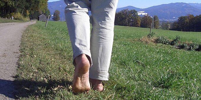 marcher pieds nus pour augmenter la puissance